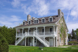 Photos: Courtesy Auberge Symmes Inn Museum