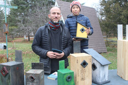 Photo caption: Hoping to provide local birds with cozy shelters while raising money for a good cause, Aylmer-based artist Éric Tardif and his son Naoki undertook a birdhouse selling initiative last weekend. With 20 per cent of the proceeds going to the Gatineau Social Pediatric Centre, Tardif emphasized the importance in helping disadvantaged children in the region – especially during the pandemic. Photo: J-D Potié