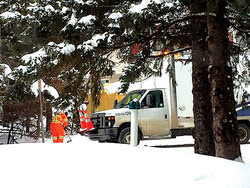 A public works maintenance worker 
purging a fire hydrant at the corner 
of Oval and Veterans in the 
Lakeview Terrace neighbourhood.
Photo: Courtesy