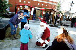 Auberge Symmes Inn Museum hosted a number of festive events over the weekend. (LR)