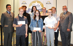 Here are the winners of the Academic Excellence Award. Photo: Charles Fontaine