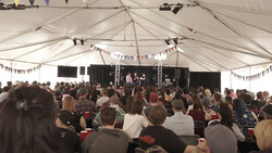 Photo Credit: courtesy of Festival de la Radio Numérique.
Photo: Live event from previous edition of the Festival de la Radio Numérique 