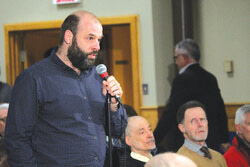 Adrian Corbo, president of the Fondation, during the Gatineau city council on  May 14.