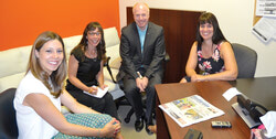 From left to right: Maude Marquis-Bissonnette (Councillor for the Plateau), Lily Ryan (Editor-in-Chief of the Bulletin d’Aylmer), Gilles Chagnon (Councillor for Lucerne) and Audrey Bureau (Councillor for Aylmer).  Photo: Olivier Pilon