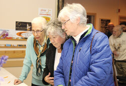 The Knights of Columbus Hall in Aylmer was packed on March 4 for the Regional Association of West Quebecers' fifth annual Quiz Night and Silent Auction. (PC) Photo: Patricia Cassidy