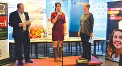 Guy Leblanc, Audrey Bureau et Nycole Turmel talk about hunger in Aylmer.
Photo : Natalie Robichaud